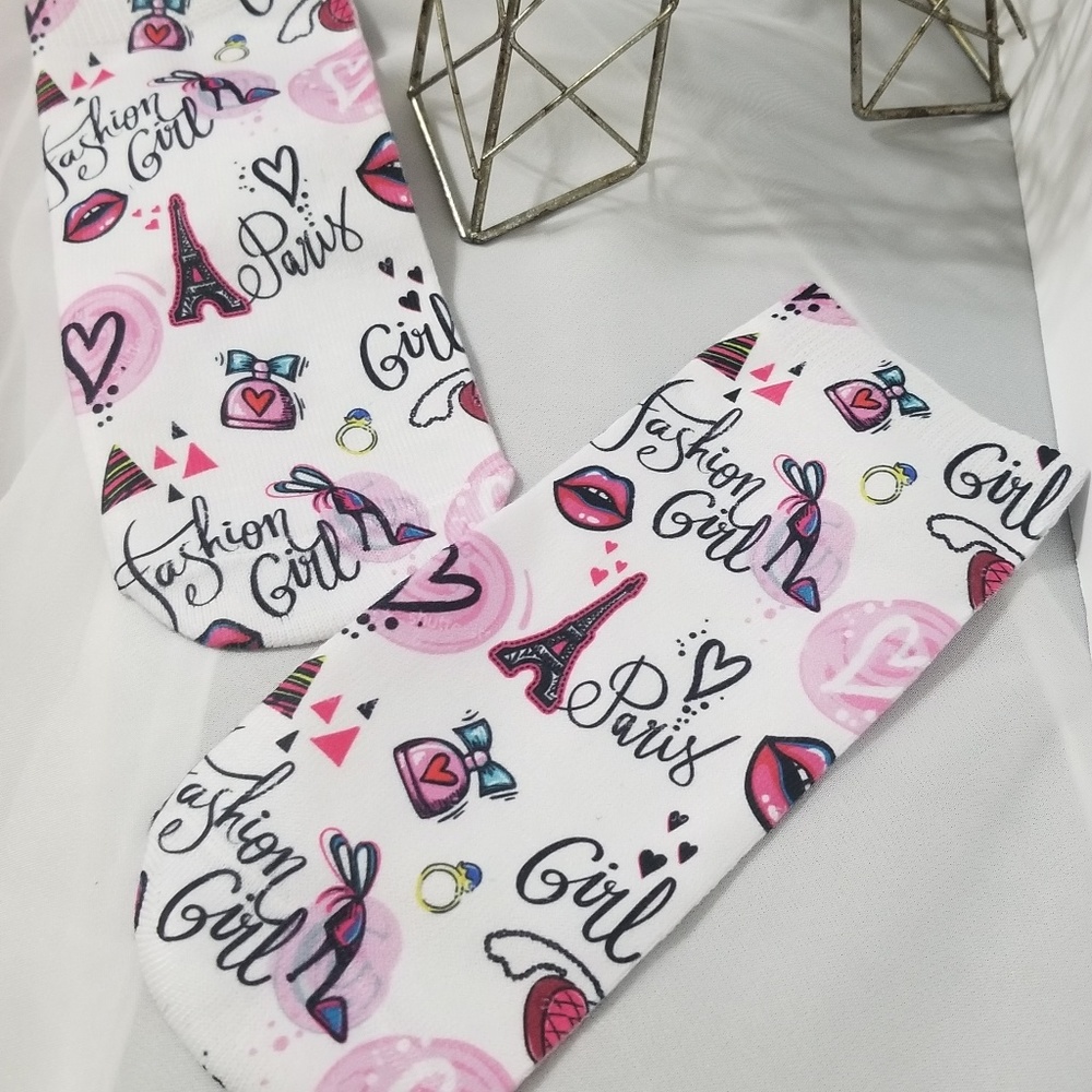 3/$25♥️ Socks Paris Effiel Tower Design New - Picture 1 of 5